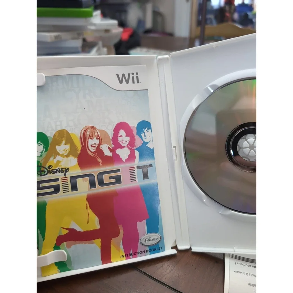 Disney Sing It (Nintendo Wii, 2008) CIB‎ Complete With Registration Card